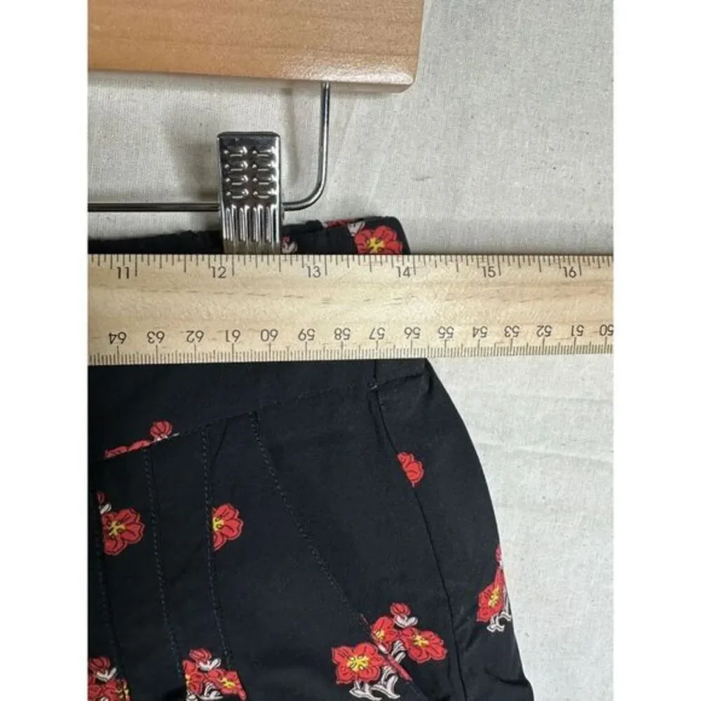 Anthropologie Maeve Floral Pleated Front Black Shorts Size‎ XS